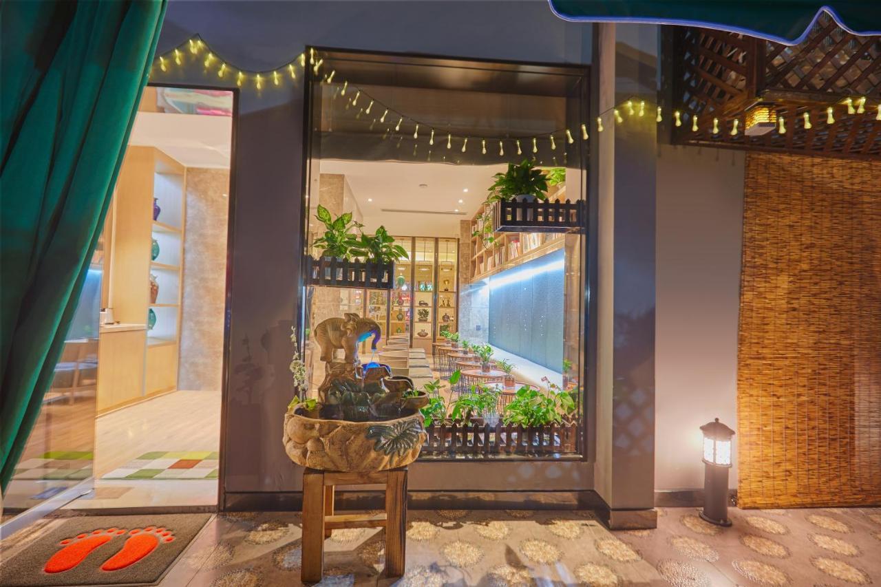 Yiwu Boman Boutique Hotel Esterno foto